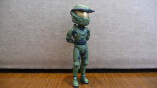 Illustration for article titled Getting Very Close To Halo 4's Master Chief (And Friends)
